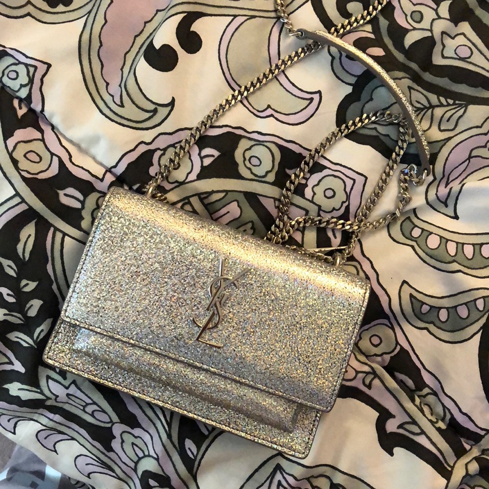 Saint Laurent Metallic Monogram Wallet on Chain - Picture 2 of 6